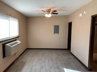 226 Cherry St Unit 5, Levelland, TX 79336