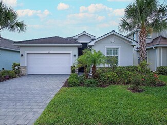 2174 Clementine St, Naples, FL 34120