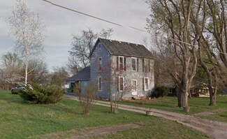 420 N Main St, Latham, IL 62543