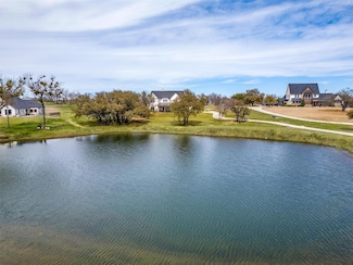 201 Flat Rock Ln, Weatherford, TX 76088