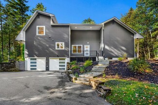 55 Cambridge Rd, Bedford, NH 03110