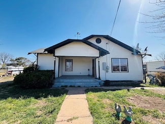 608 Ewald St, Rowena, TX 76875