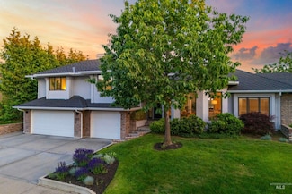 1301 E Candleridge Dr, Boise, ID 83712