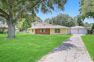 2006 Evergreen Ln, La Marque, TX 77568