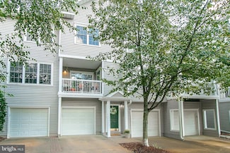 12799 Fair Briar Ln, Fairfax, VA 22033