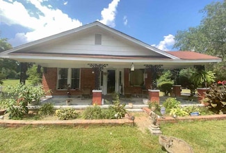 3273 Old Horn Lake Rd, Memphis, TN 38109