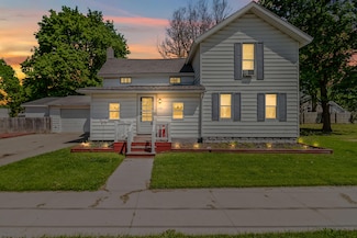 116 E Silver St, Reading, MI 49274