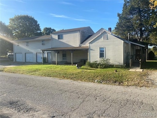 3600 Falling Springs Rd, East Saint Louis, IL 62206