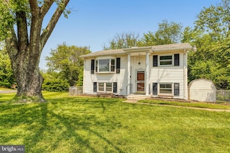 3497 Forestdale Ave, Woodbridge, VA 22193