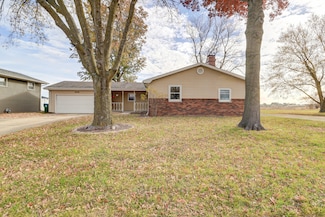 905 Wiker Dr, Rock Falls, IL 61071