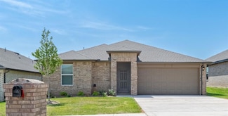 12529 NW 142nd St, Yukon, OK 73099