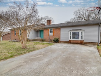 1525 Oakridge Dr, Salisbury, NC 28146