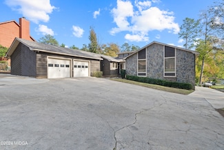 6826 Bay Point Dr, Macon, GA 31220