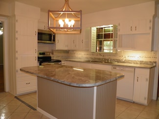212 Priscilla Dr, Fort Walton Beach, FL 32547