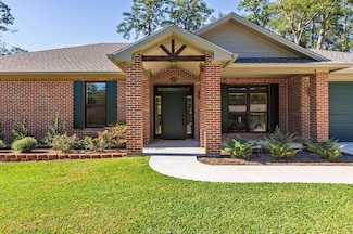 1308 Walnut Bend Dr, Lufkin, TX 75904