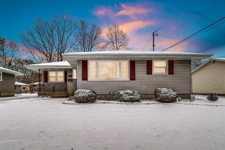 9019 Idlewild Dr, Highland, IN 46322