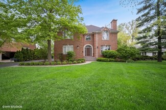 2340 Oak Tree Ln, Park Ridge, IL 60068