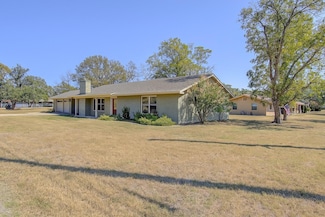 1013 Highland Dr, Marble Falls, TX 78654