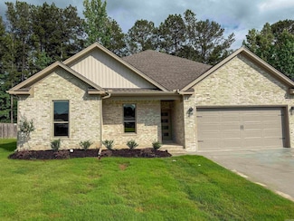 4 Woodhaven Ct, Jacksonville, AR 72076