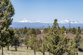 913 Highland View Loop, Redmond, OR 97756