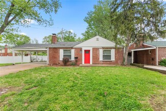 1124 Mona Dr, Saint Louis, MO 63130