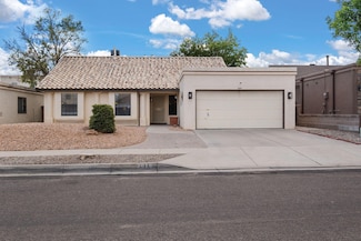 2019 Lakewood Ave NW, Albuquerque, NM 87120