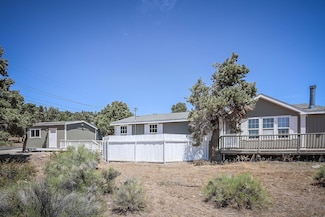 1865 Pond Dr, Big Bear City, CA 92314