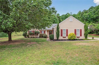 106 Tall Willow Dr, Seneca, SC 29672