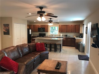 6140 Standing Oaks Ln, Naples, FL 34119