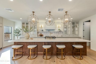 5800 N Echo Canyon Ln, Phoenix, AZ 85018