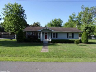 103 W 10th St, Carlisle, AR 72024