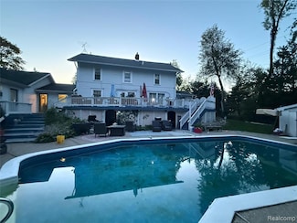 6235 Oakland Dr, Portage, MI 49024