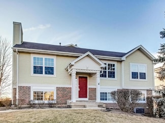 301 Holiday Ln Unit 341, Hainesville, IL 60073