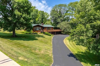 28002 230th St, Le Claire, IA 52753