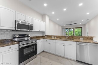 10041 Heather Ln Unit 304, Naples, FL 34119