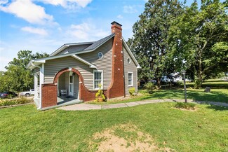 921 2nd St E, Scott City, MO 63780