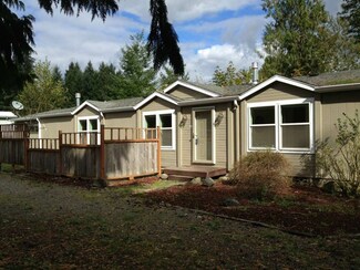 3520 Boston Harbor Rd NE, Olympia, WA 98506