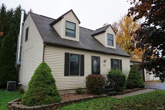 5319 Heidi Ln, Brewerton, NY 13029