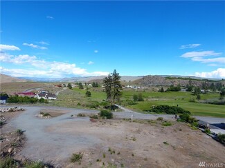 18 Golf Course Dr, Pateros, WA 98846