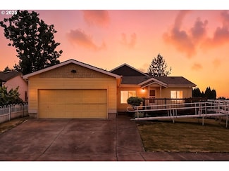 1001 Roy Ave, Woodburn, OR 97071