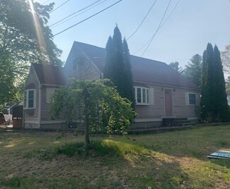 121 Foster Rd, Tewksbury, MA 01876