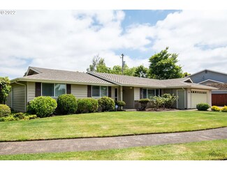 2327 Lillian St, Eugene, OR 97401