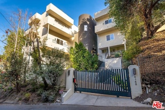 4148 Sunswept Dr, Studio City, CA 91604