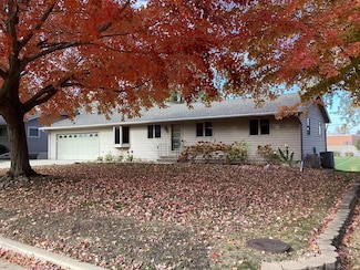 1704 Plainview Ln, Albert Lea, MN 56007