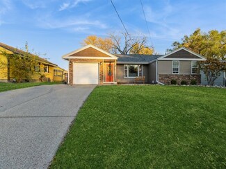 725 21st St, West Des Moines, IA 50265