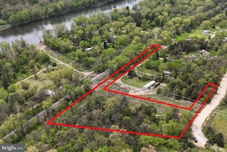 Lots 6-9 Broad Ln, Falling Waters, WV 25419