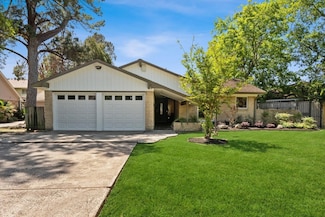 2331 Carleen Rd, Houston, TX 77018