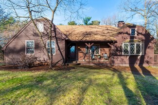49 Gavin Cir, Reading, MA 01867