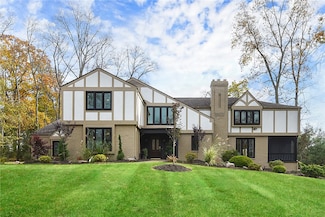 107 Oakwood Rd, Canonsburg, PA 15317