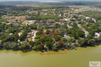 6585 W Lakeside Blvd, Olmito, TX 78575